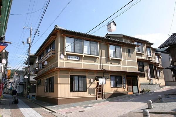 Ryokan Nakaya Misasa Bagian luar foto